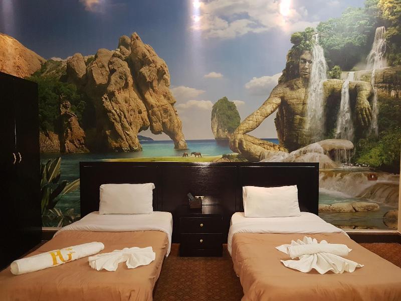 Paradise Hotel