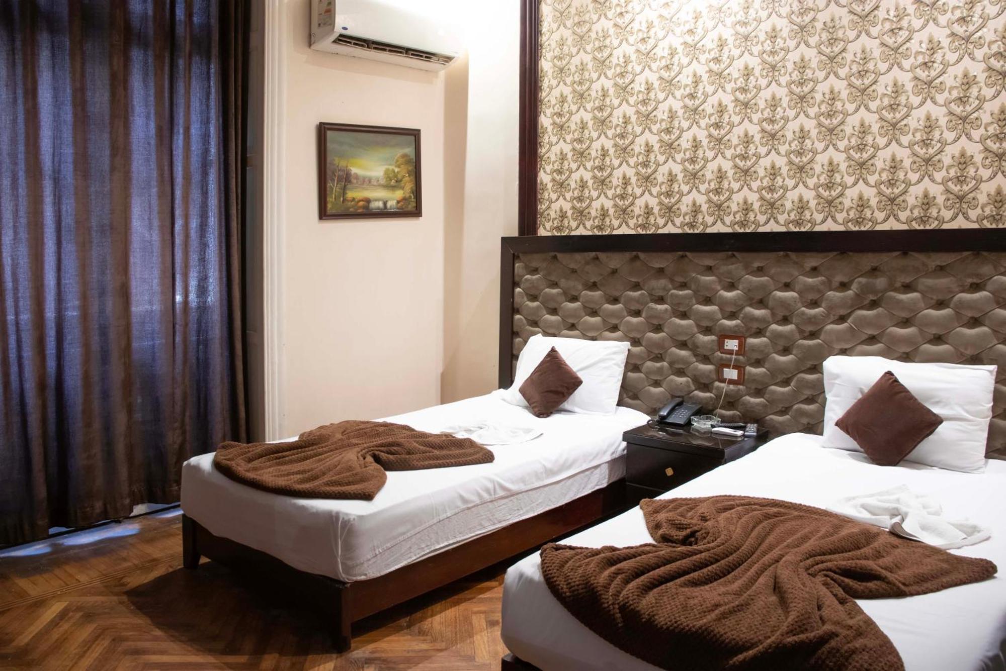 Paradise Hotel 3*