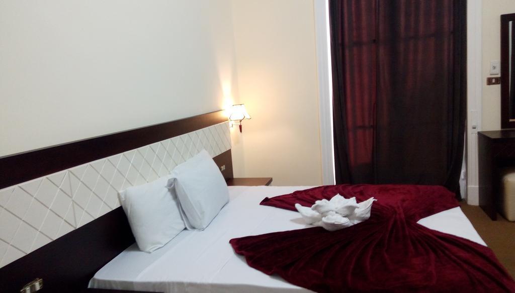 Paradise Hotel