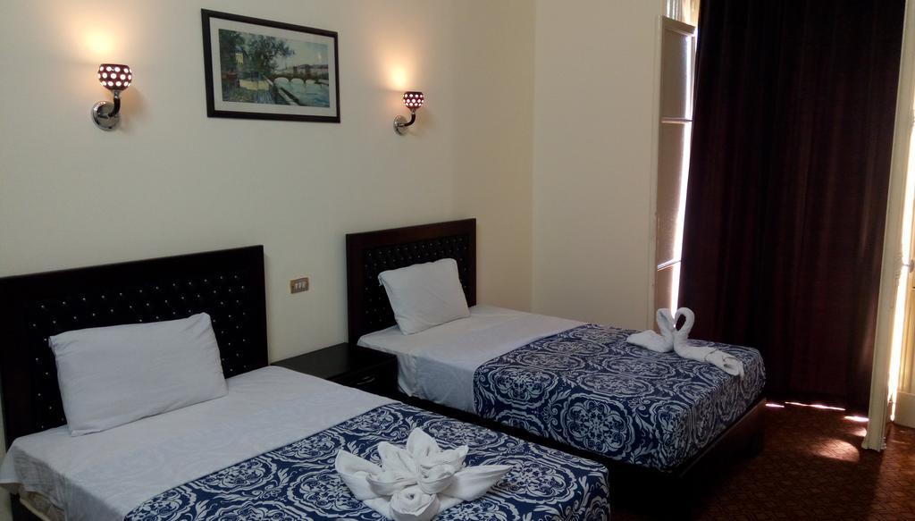 Paradise 3* Cairo
